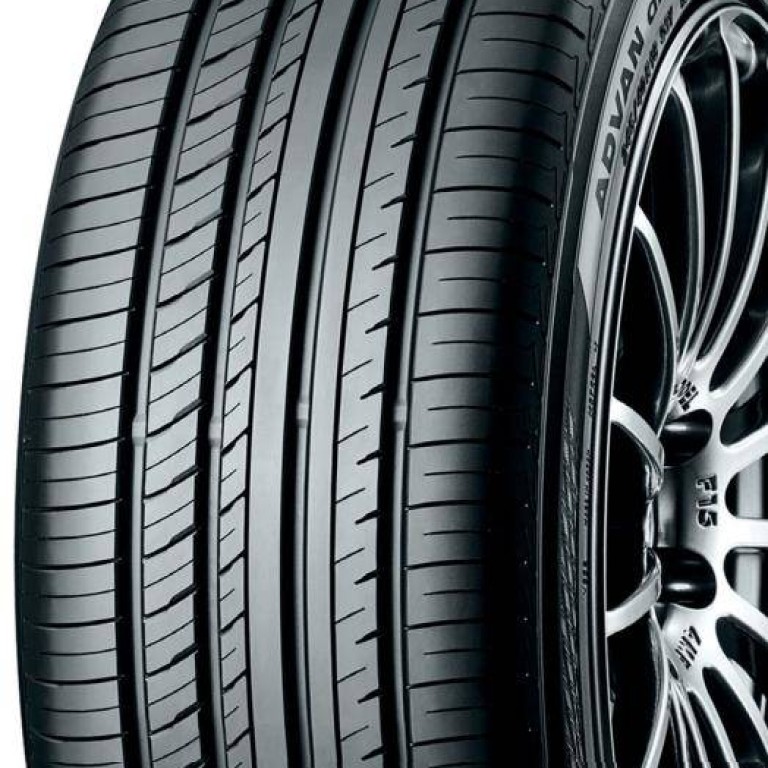 Yokohama 195/55R16 ADVAN dB V552