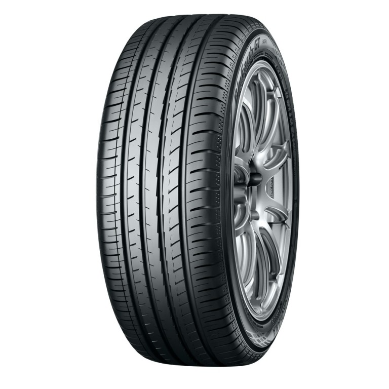 Yokohama 215/50R17 BluEarth-GT AE51 95W